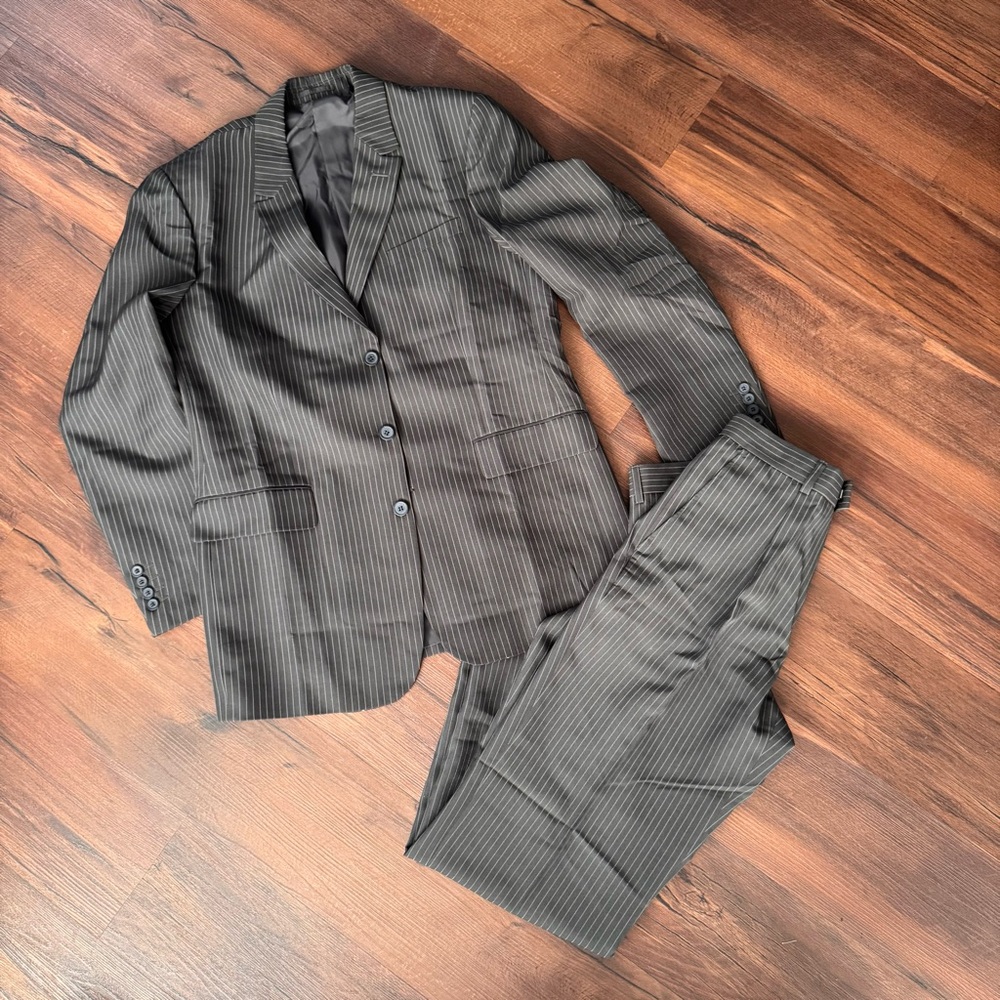 Men’s Gray Pinstripe Suit